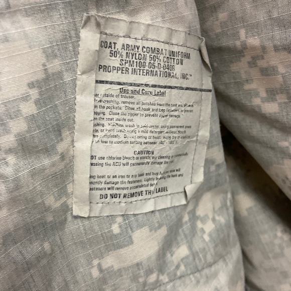 Army Digital Desert Camouflage Medium Regular Coat - Picture 9 of 11